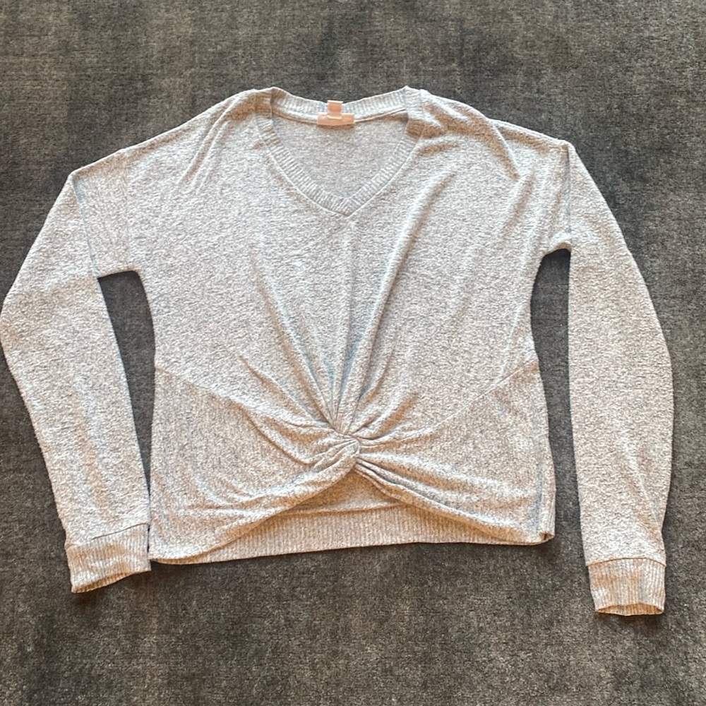 Soft heather gray V-neck twist cropped sweater